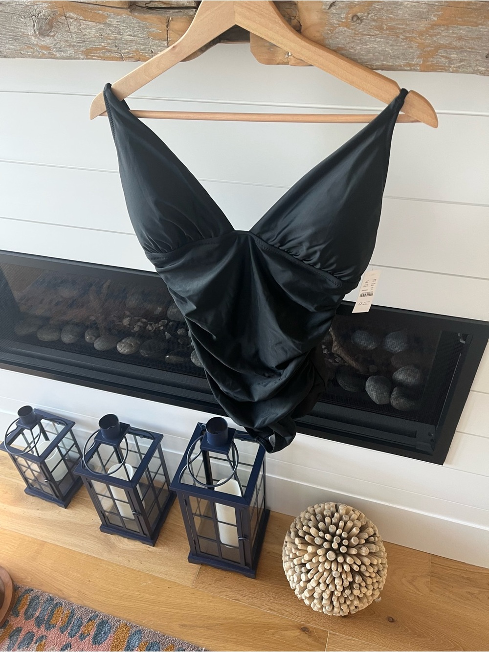 NWT's JCREW Black V-Neck One-Piece Swimsuit - Women's ruched one piece - Picture 4 of 7